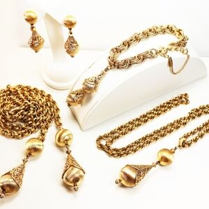 Vintage 1961 Monet Collector's Parure